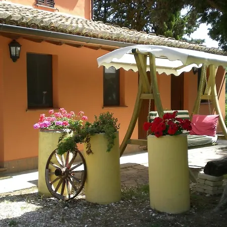 Ca Giovanni Country Pet Friendly לינה וארוחת בוקר 3*