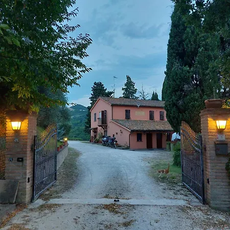 Cà Giovanni Country 3* Urbino